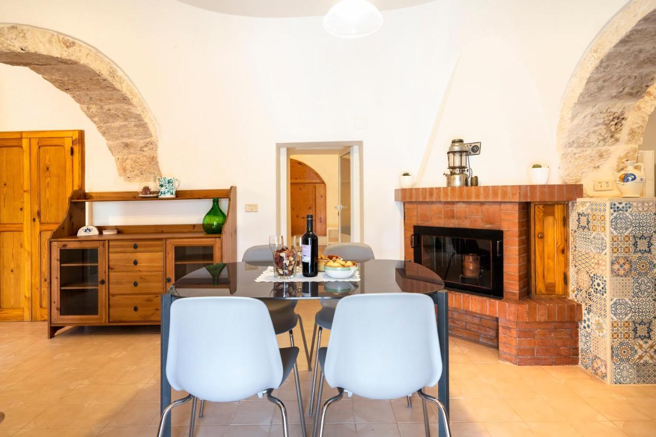 Trullo Grecla With Pool And Parking Villa Martina Franca Bagian luar foto